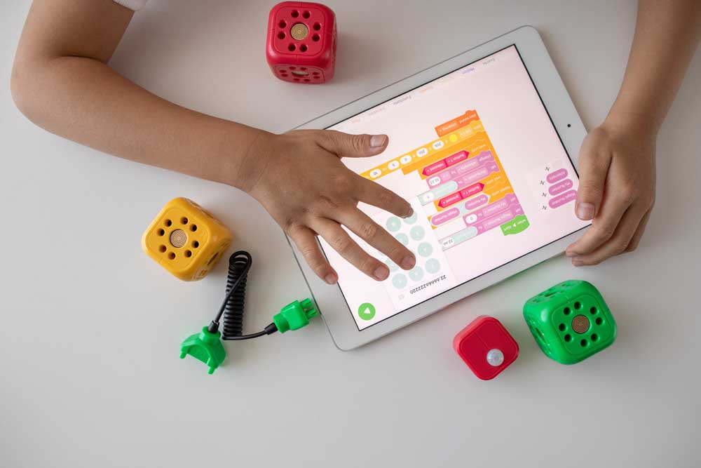 coding skills for kids - Photo by Robo Wunderkind on Unsplash